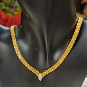 Elegant Vintage Gold Tone Nugget Necklace with Crystal Teardrop Pendant